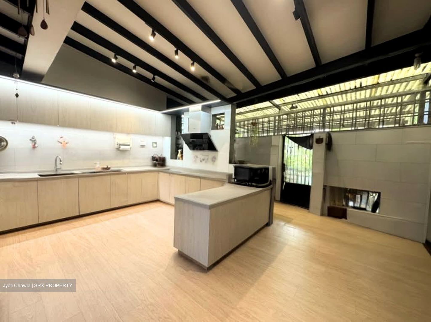 Jalan Sempadan (D15), Terrace #572651751